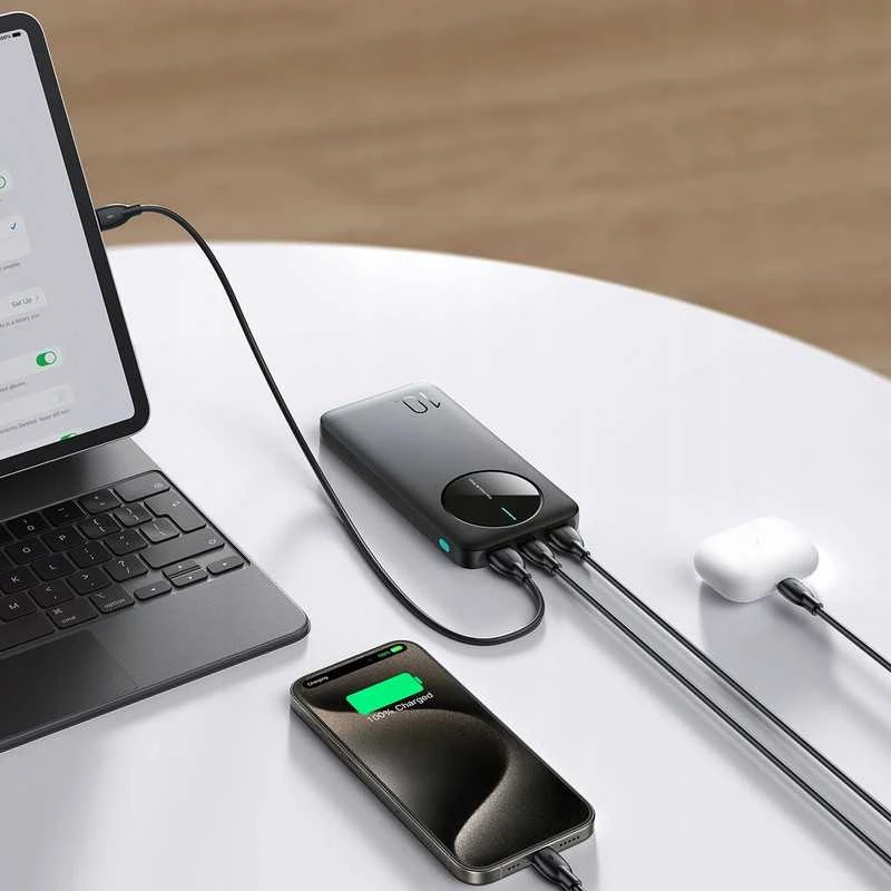 Joyroom 10000 mAh powerbank – 2×USB-A + USB-C, greitas ir stilingas