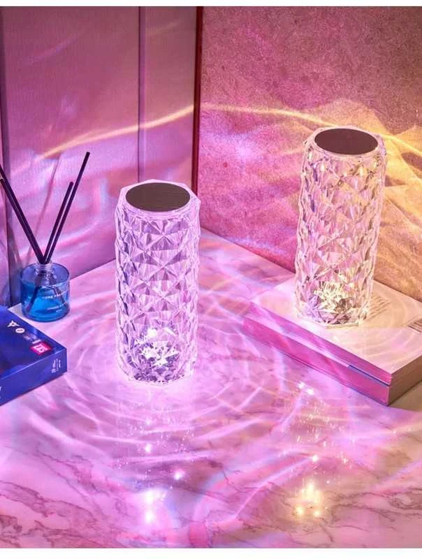 LED šviečianti kristalo formos lempa – RGB spalvos, liečiamas valdymas, USB ir pultelis