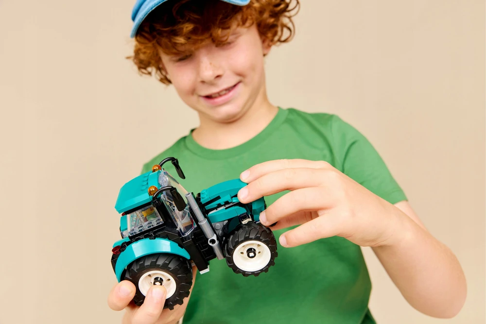 LEGO City traktoriaus konstruktorius, 204 dalių
