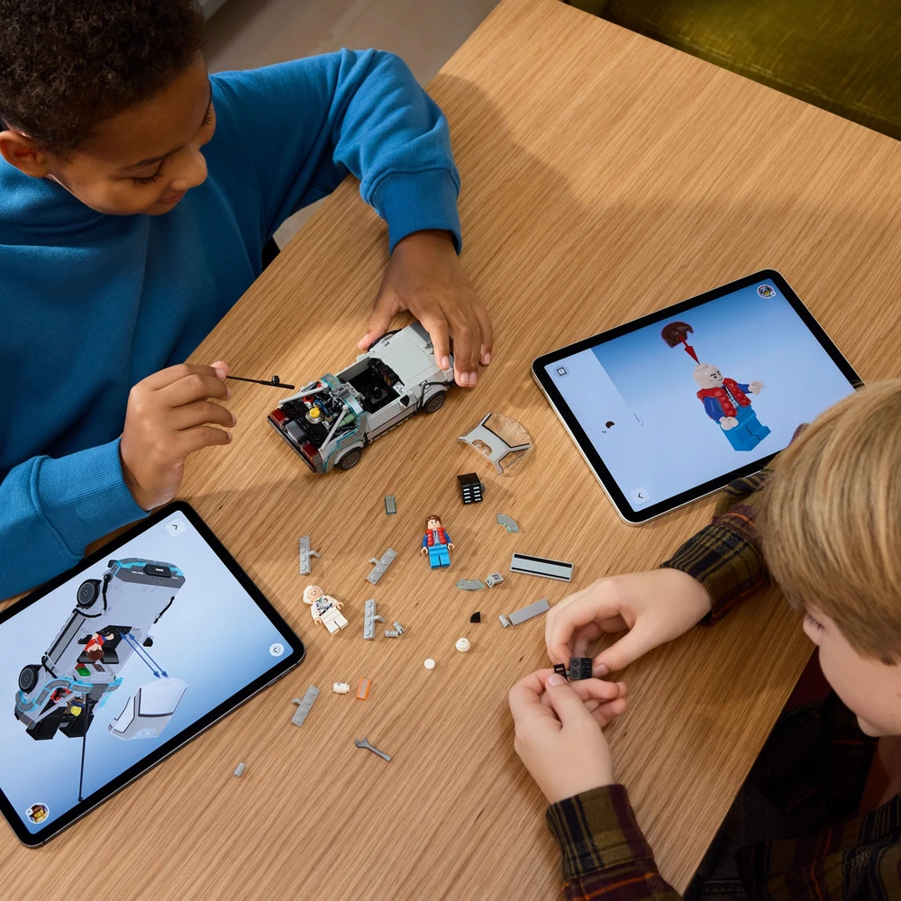 LEGO Speed Champions laiko mašinos konstruktorius, 357 dalių