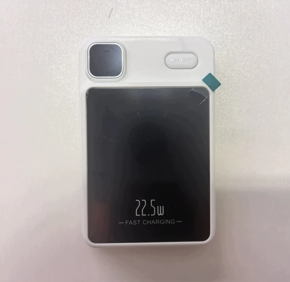 Magnetinis išorinis akumuliatorius, 10 000 mAh