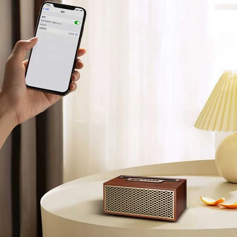 Medinė retro stiliaus „Bluetooth“ kolonėlė su radiju, 8 W galia ir bosu