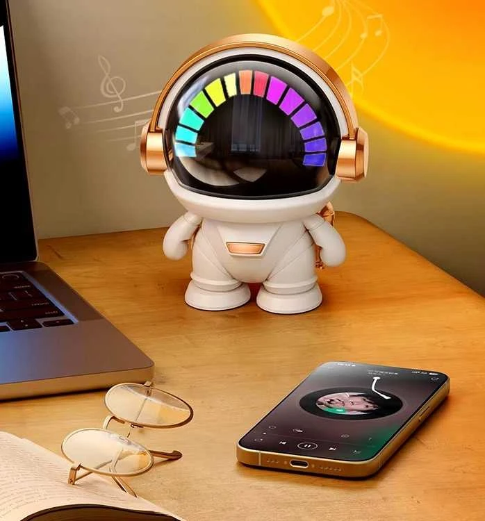 Mini išmanioji „Bluetooth“ kolonėlė su RGB LED apšvietimu „Astronaut“