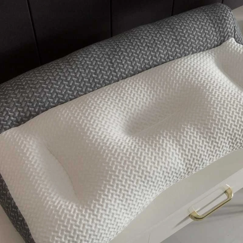 Minkšta ortopedinė miego pagalvė iš memory foam putų