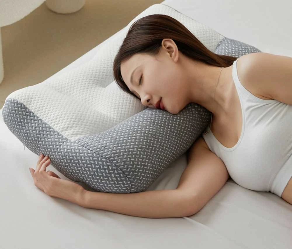 Minkšta ortopedinė miego pagalvė iš memory foam putų