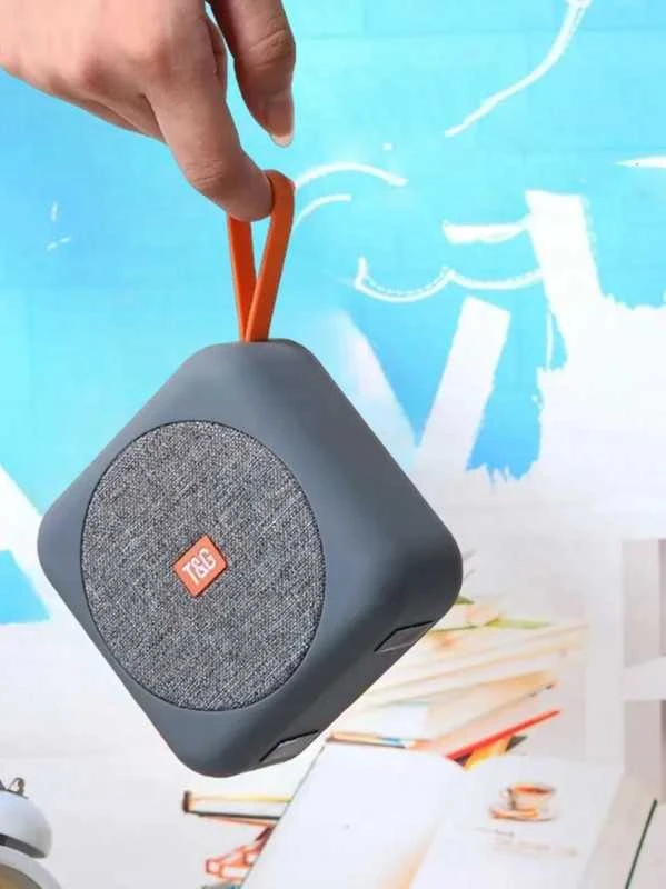 Nešiojama belaidė „Bluetooth“ kolonėlė su FM radiju, USB ir AUX, juoda