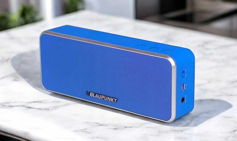Nešiojama belaidė „Bluetooth“ kolonėlė su mikrofonu „Blaupunkt“