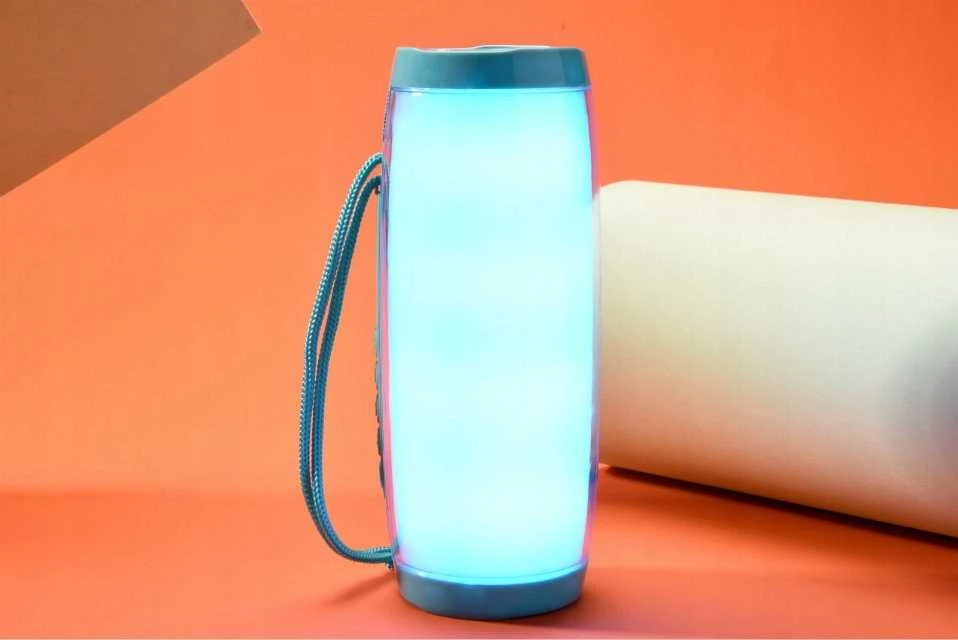 Nešiojama belaidė „Bluetooth“ kolonėlė T&G TG-157 su LED apšvietimu, žalia