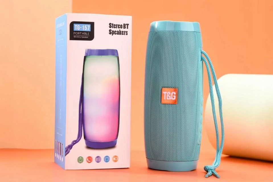 Nešiojama belaidė „Bluetooth“ kolonėlė T&G TG-157 su LED apšvietimu, žalia
