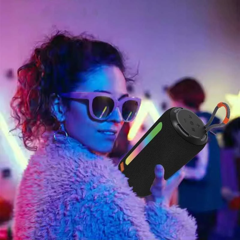 Nešiojama belaidė „Bluetooth“ kolonėlė–bokštas su FM radiju, MP3 ir 26 W galia