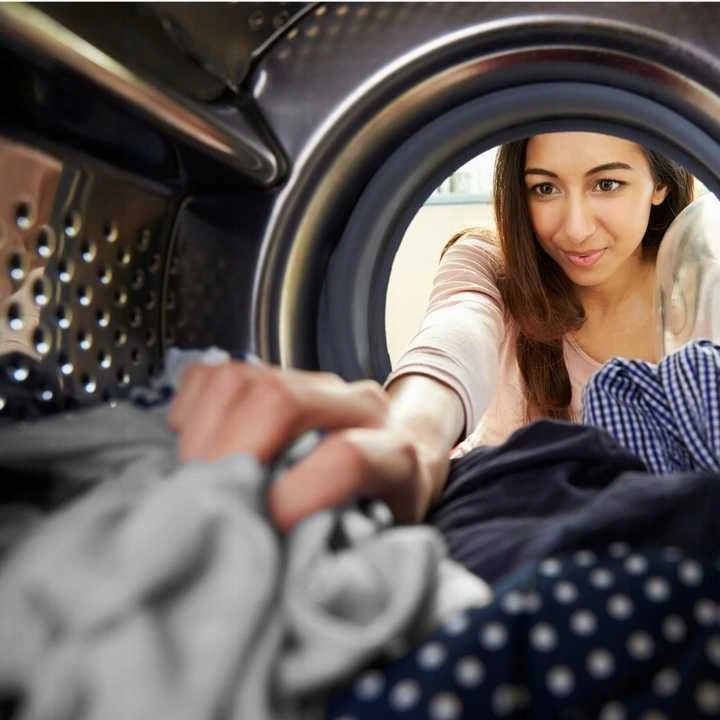 Ortopedinė profilinė miego pagalvė su įduba iš Memory Foam