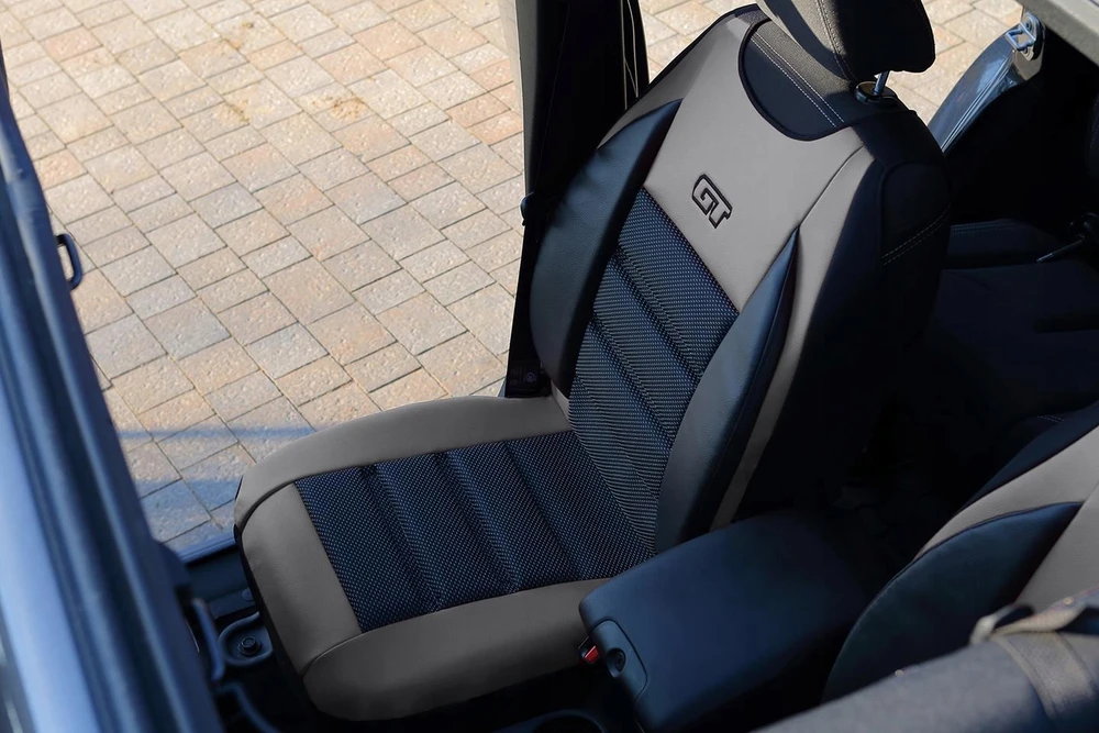 Priekinės automobilio sėdynės uždangalas Pok-Ter, smėlio spalvos