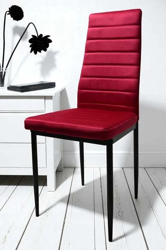 Rožinė-raudona veliūrinė kėdė – elegancija ir komfortas moderniam interjerui