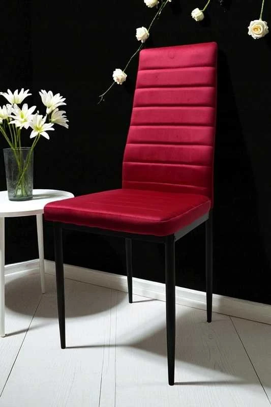 Rožinė-raudona veliūrinė kėdė – elegancija ir komfortas moderniam interjerui