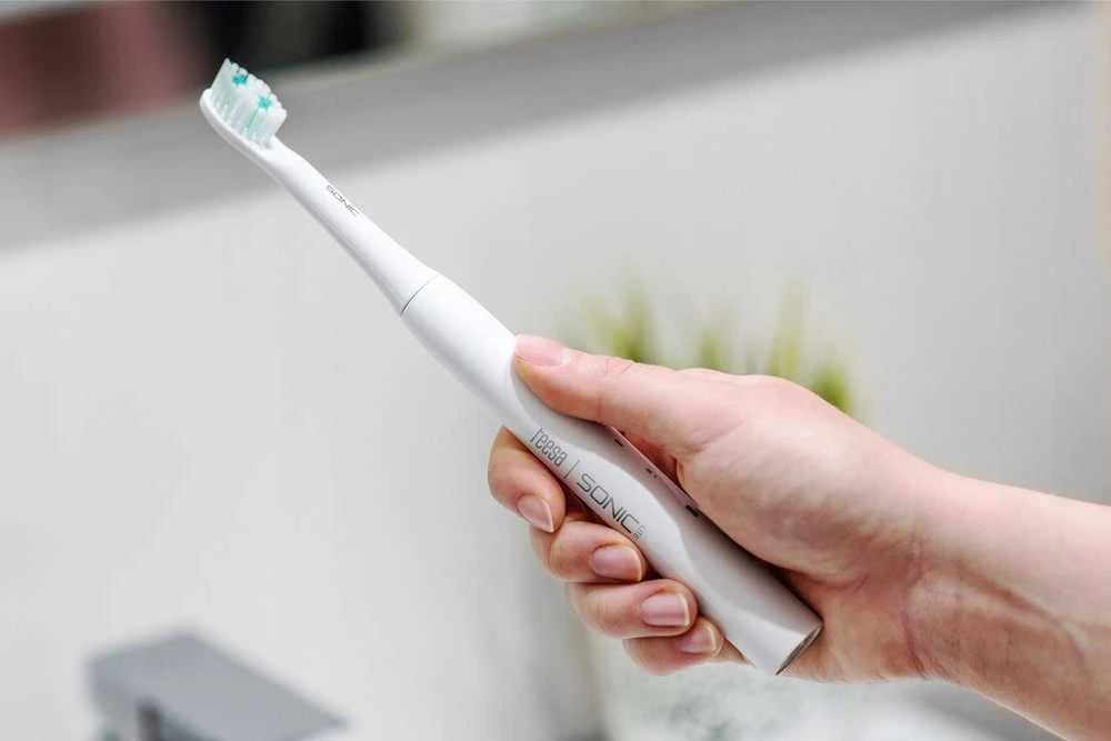 Dantų šepetėlis Sonic šepetėlis TEESA LITE – švelnus ir tylus valymas kasdienai