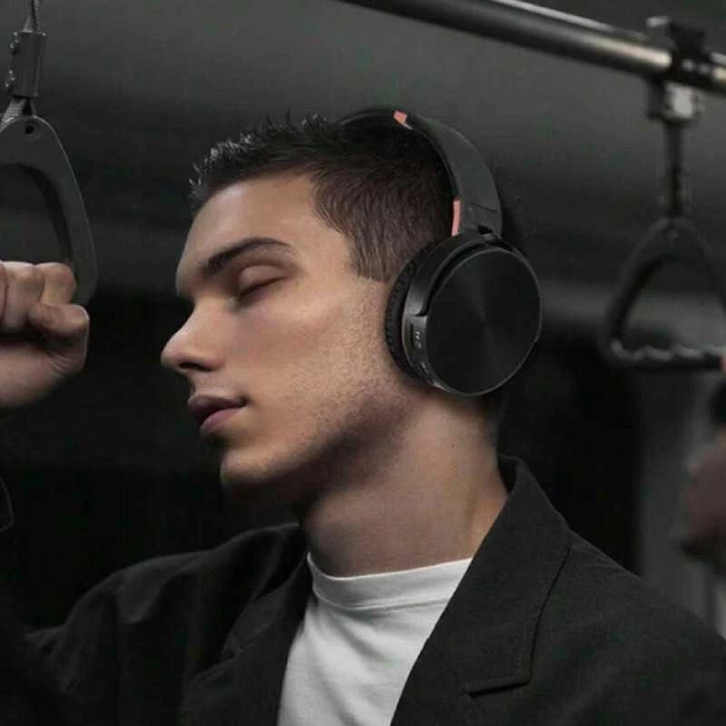 Sulankstomos Ant ausų uždedamos belaidės ausinės su MP3, radiju ir Bluetooth