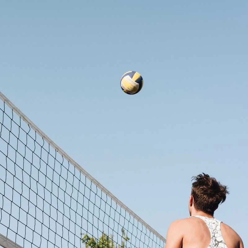 Universalus OUTTEC tinklas badmintonui ir tinkliniui – paplūdimiui ir lauko žaidimams su dėklu
