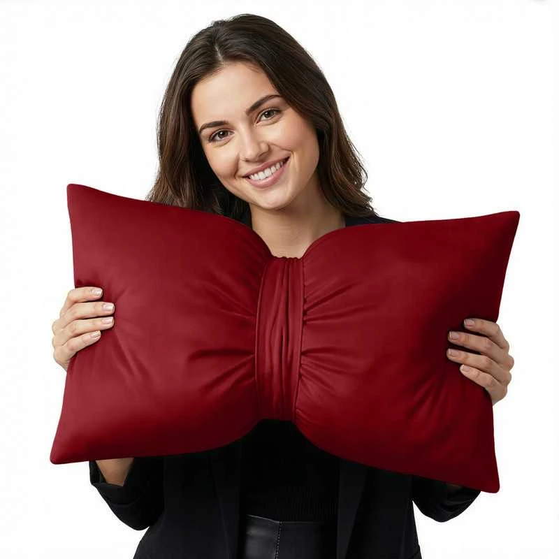 Veliūrinė dekoratyvinė pagalvė „Bow“ 30×50 cm, Burgundy