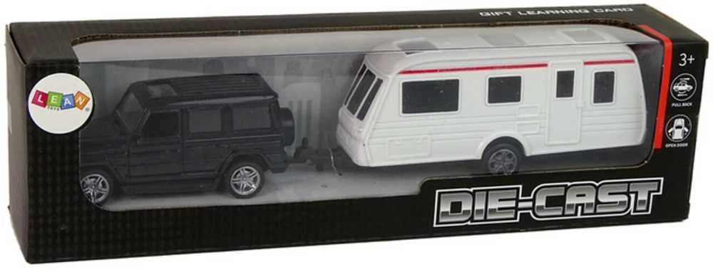 Automobilis Jeep su kempingo priekaba