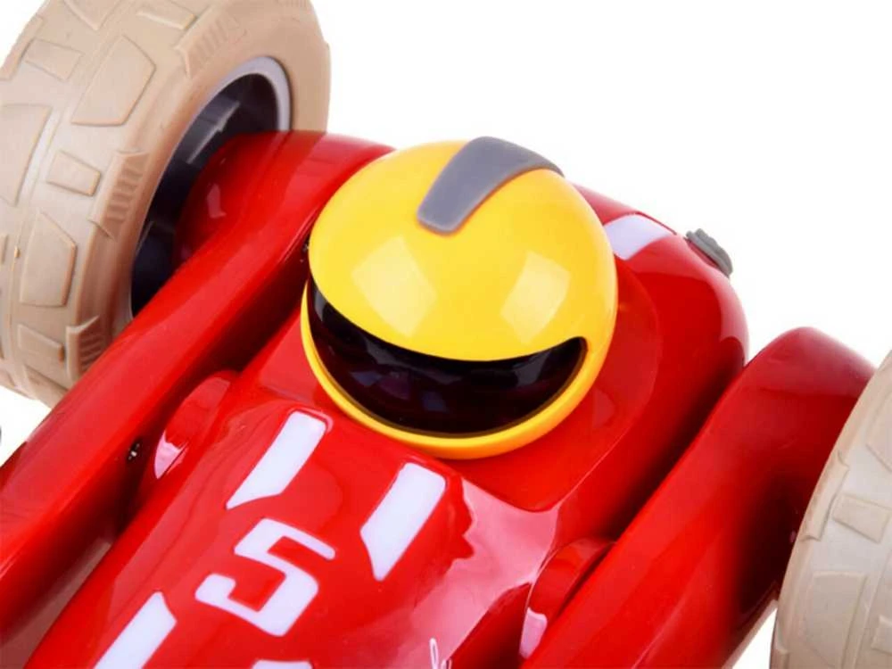 Automobilis su nuotolinio valdymo pultu, raudonas