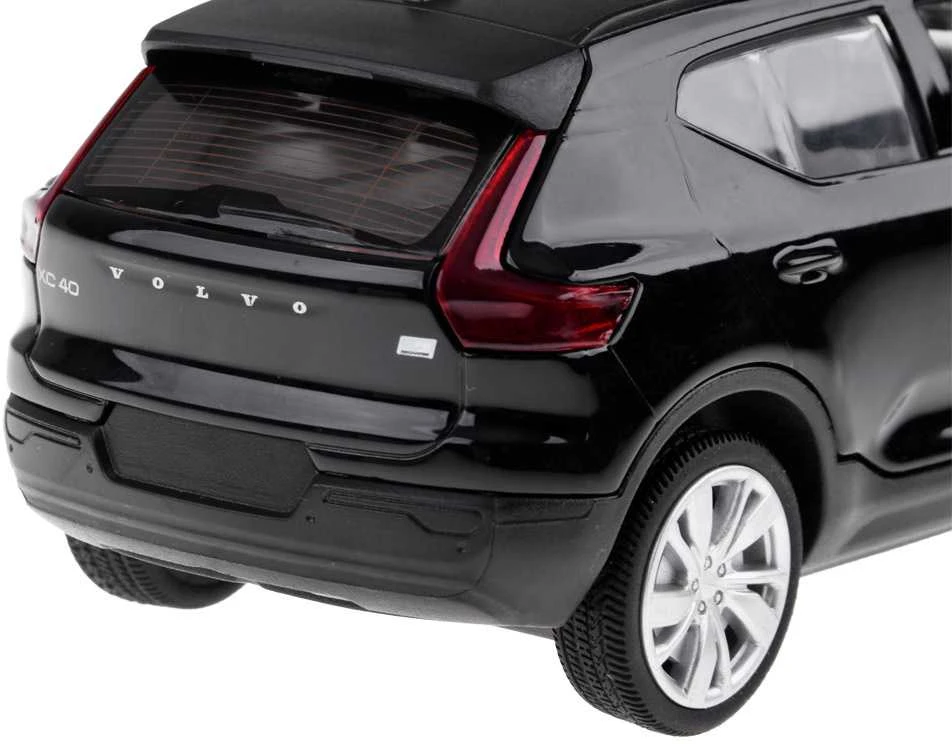 Automobilis Volvo XC40 su garso ir šviesos efektais, juodas