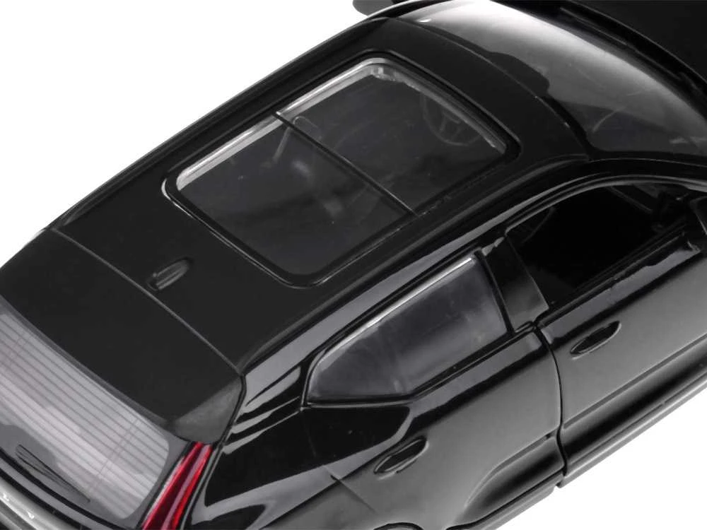 Automobilis Volvo XC40 su garso ir šviesos efektais, juodas
