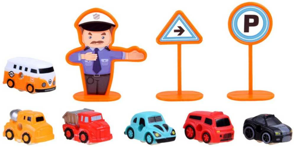 Automobilių aikštelė su liftu ir 6 automobiliukais