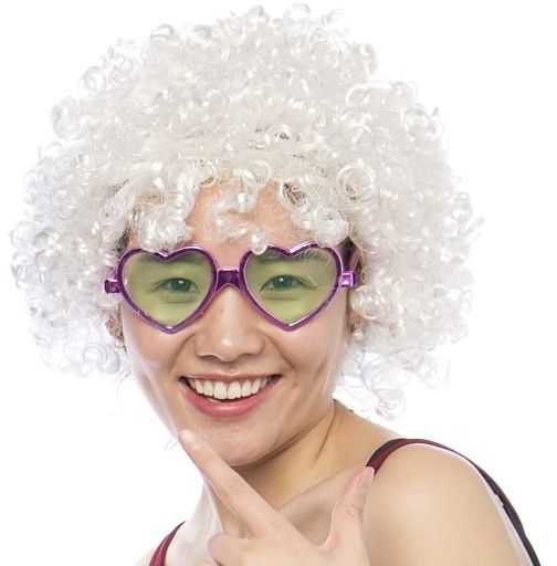 Baltas perukas afro