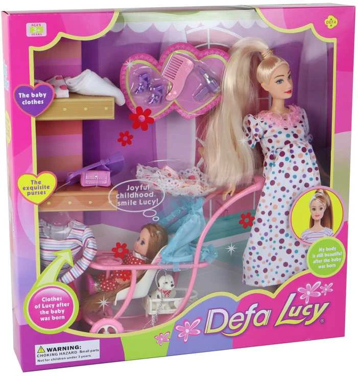 Besilaukianti lėlė Lucy su priedais