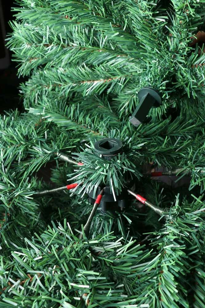 Dirbtinė Kalėdų eglutė CHILLY, 210 cm, su stovu
