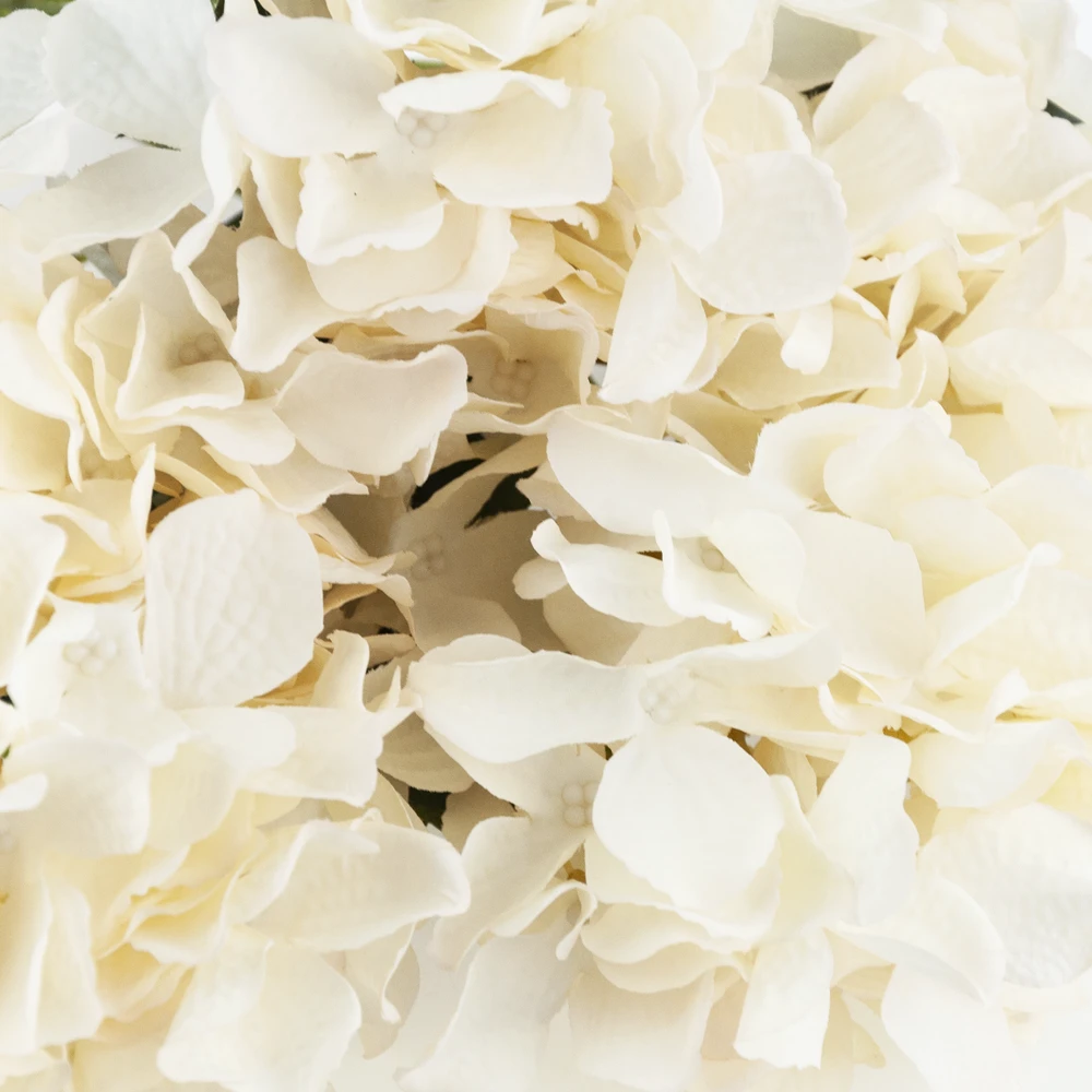 Dirbtinių hortenzijų puokštė, ivory