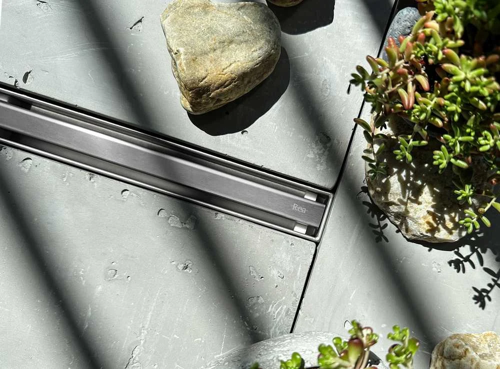 Dušo latakas REA Neox Slim Pro, Brushed Steel, 70 cm