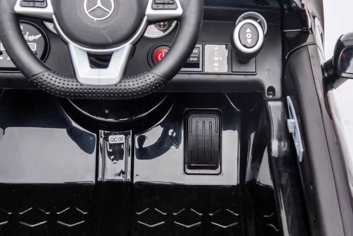 Elektromobilis vaikams Mercedes SLC 300, raudonas