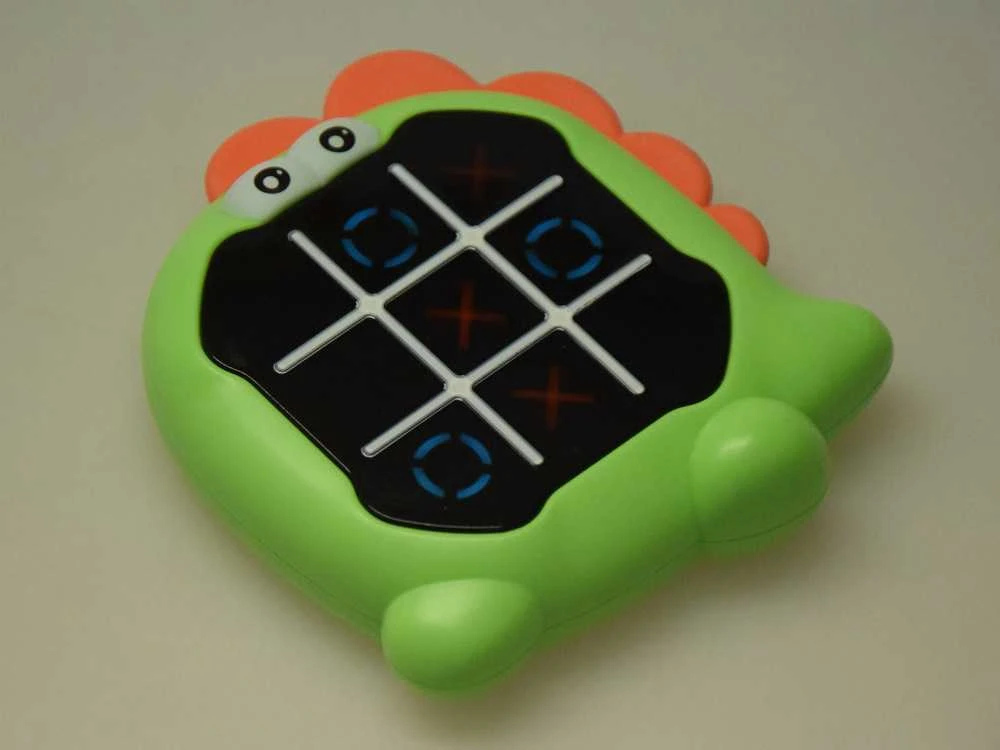 Elektroninis žaidimas Dinozauras "Tic-tac-toe"