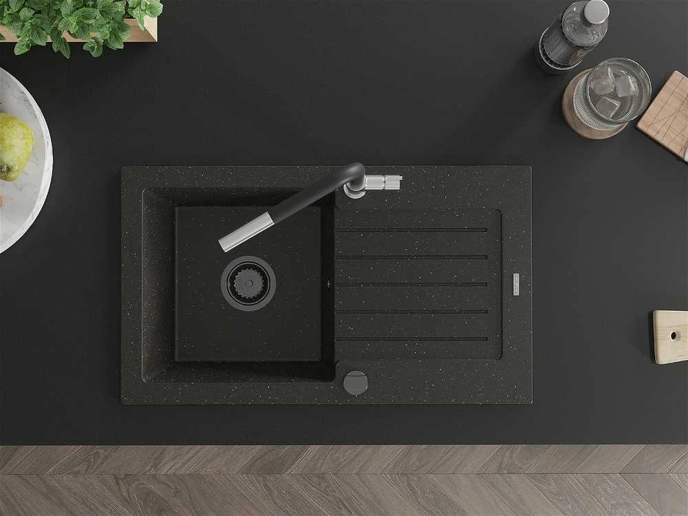 Granitinė virtuvinė plautuvė Mexen Pablo su maišytuvu ir sifonu, Metallic juodas/auksinis+Juodas/Chrome