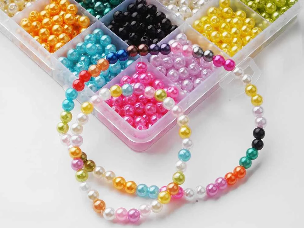 Karoliukų rinkinys apyrankėms gaminti