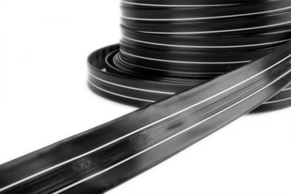 Lašelinio laistymo juosta Bradas HIRRO TAPE, 100 m (16mm / 8mil / 1,5l/h / 10cm)