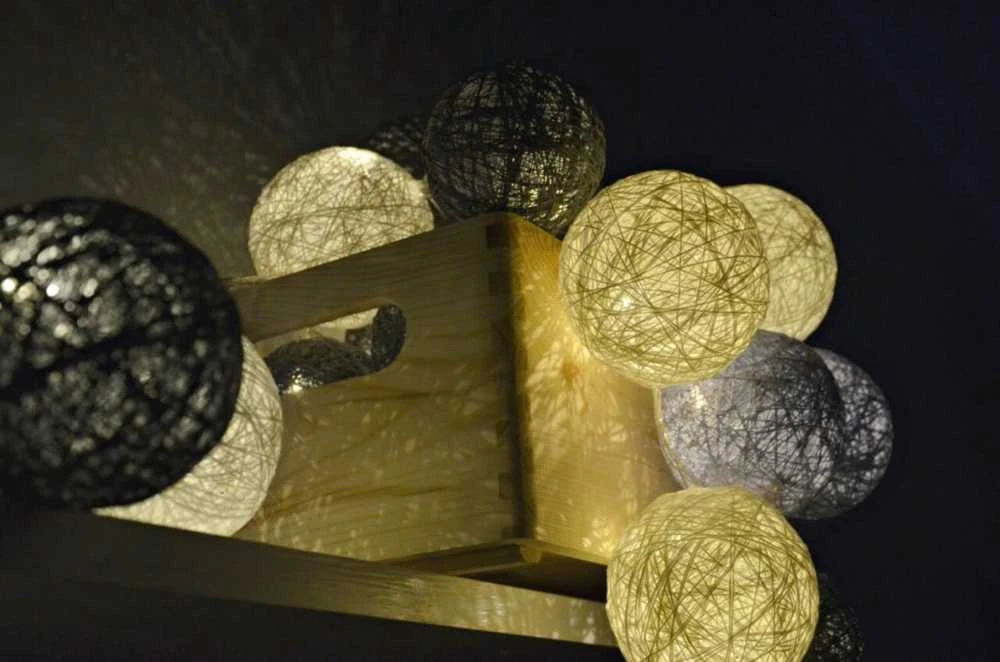LED girlianda Cotton Balls, 10 LED, pilka/žalia/juoda