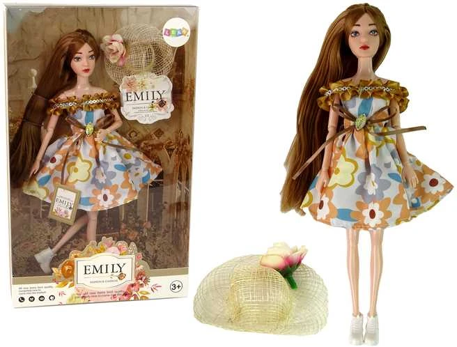 Lėlė Emily su skrybėle