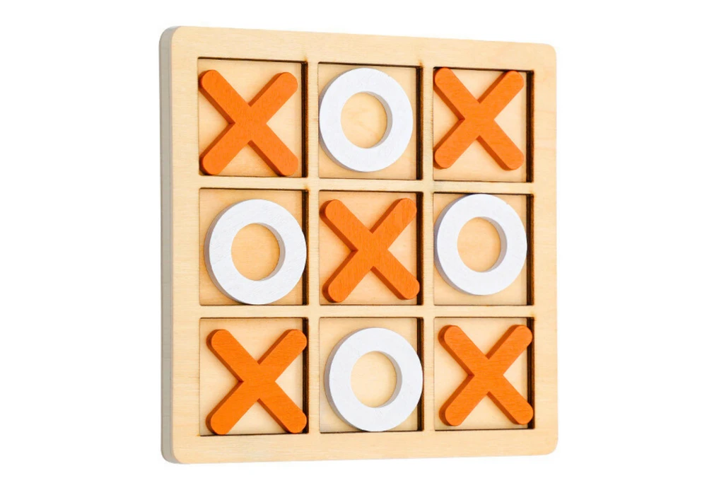 Medinis žaidimas Tic-Tac-Toe