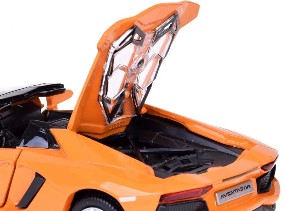 Metalinis automobilis Lamborghini Aventador Roadster