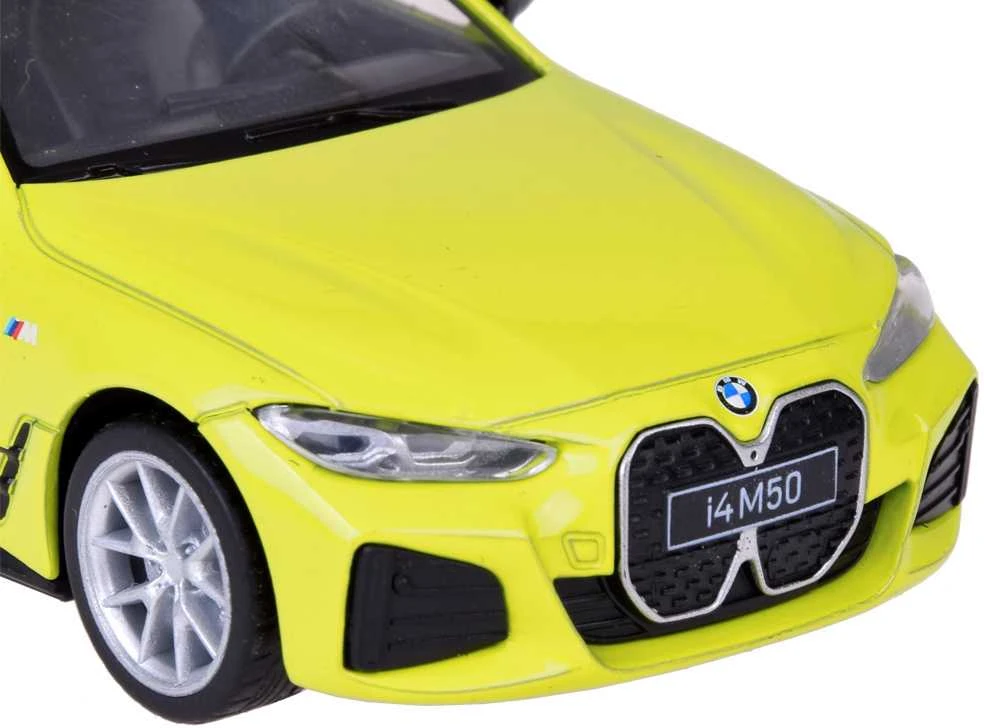 Metalinis elektromobilis BMW i4 M50 Gran Coupe su garso ir šviesos efektais