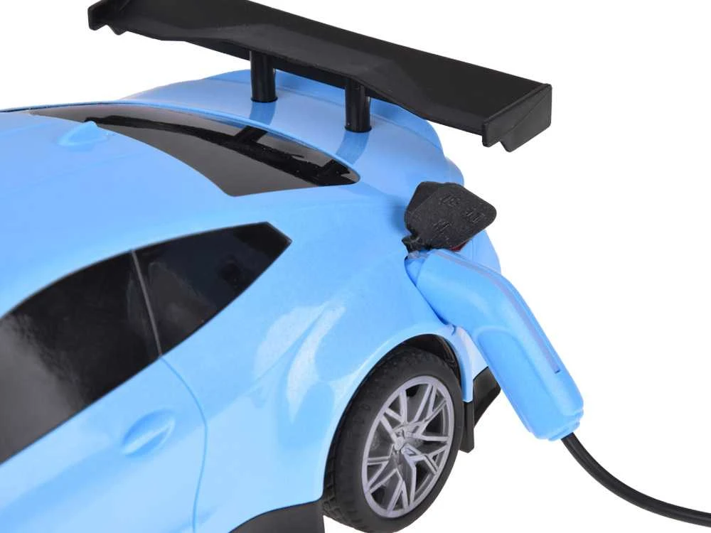 Nuotoliniu būdu valdomas elektrinis automobilis su garso ir šviesos efektais