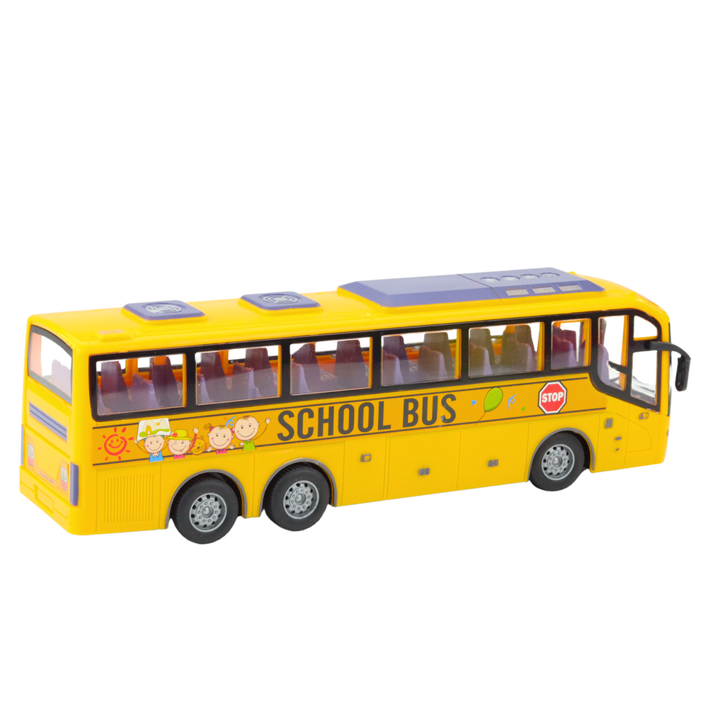 Nuotoliniu būdu valdomas mokyklinis autobusas, geltonas