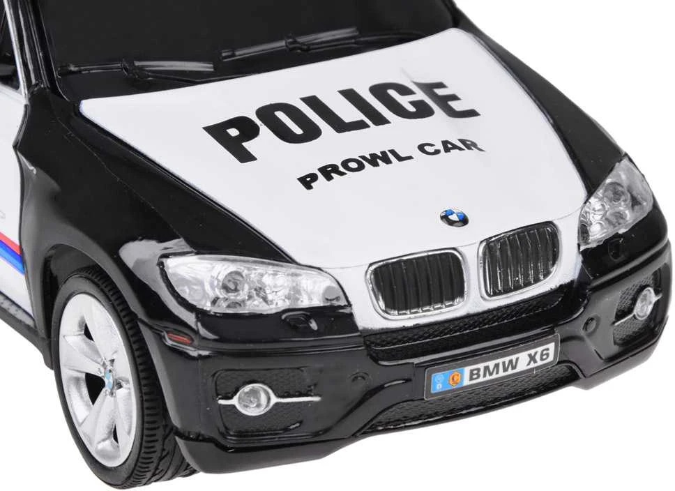 Nuotoliniu būdu valdomas policijos automobilis BMW X6, juodas