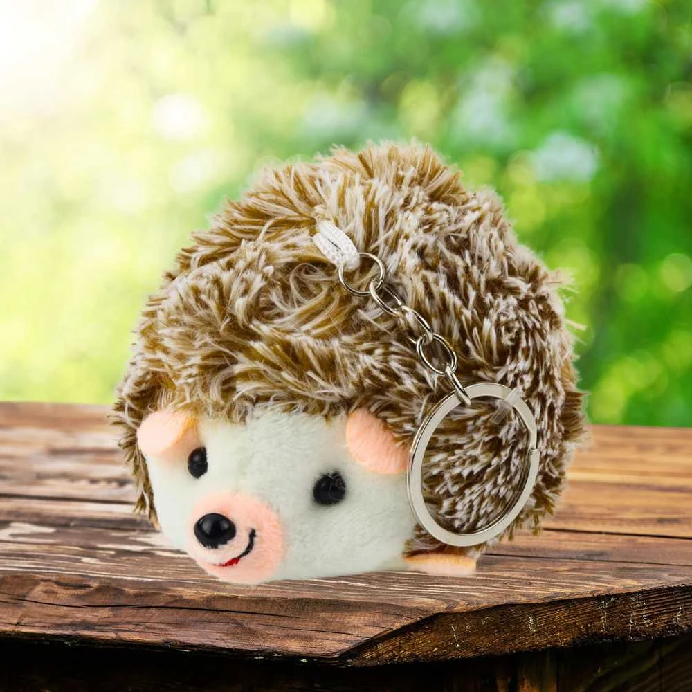 Pliušinis raktų pakabukas Ežiukas, rudas, 9 cm