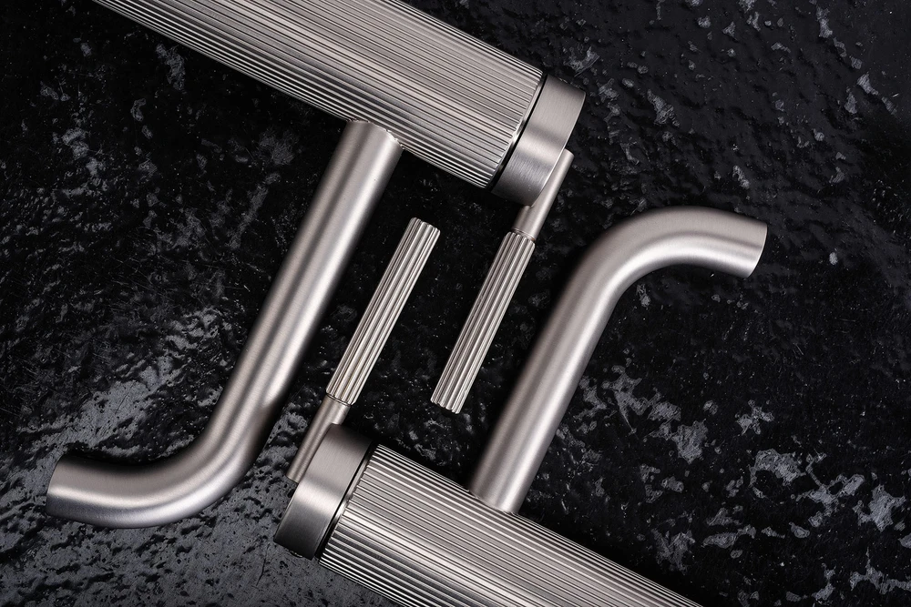 Praustuvo maišytuvas Rea Argon High, Brushed Nickel