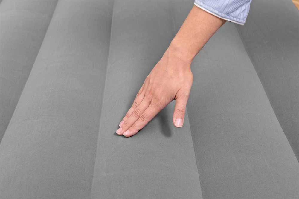 Bestway® Tritech Airbed Queen pripučiamas čiužinys su integruotu AC siurbliu 203x152x46 cm