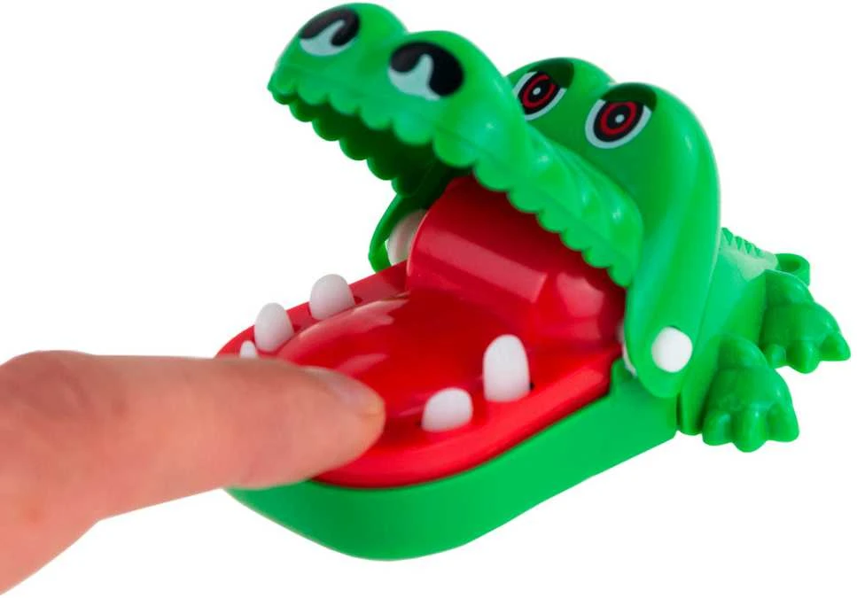 Šeimyninis mini žaidimas "Krokodilo skaudantis dantukas"