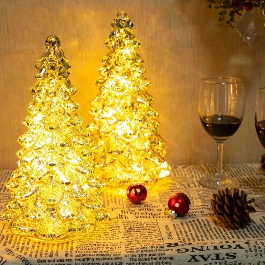 Šviečianti LED dekoracija Eglutė